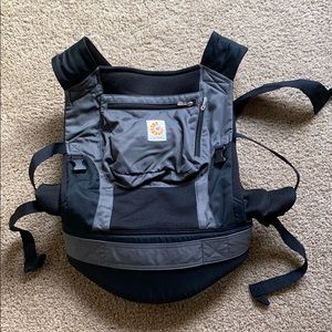 Ergo Baby 360 carrier
